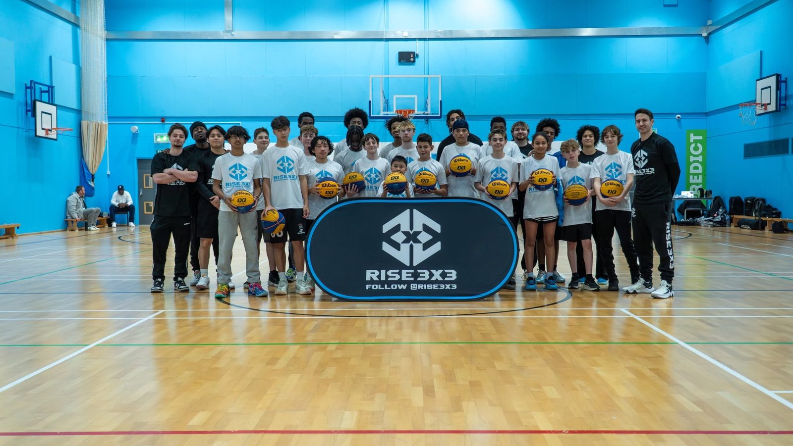 Campers and coaches team photo